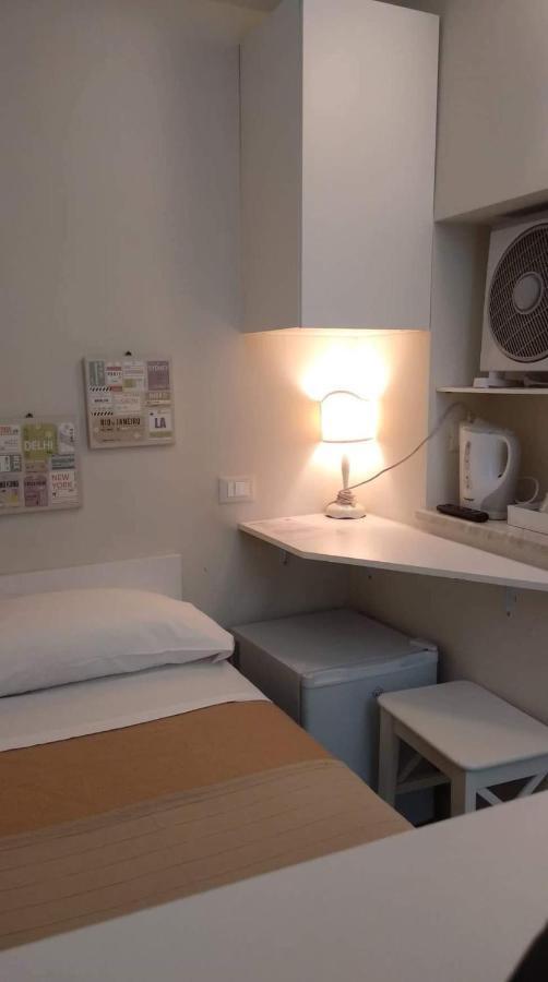 Small Single Room Rome Exterior photo
